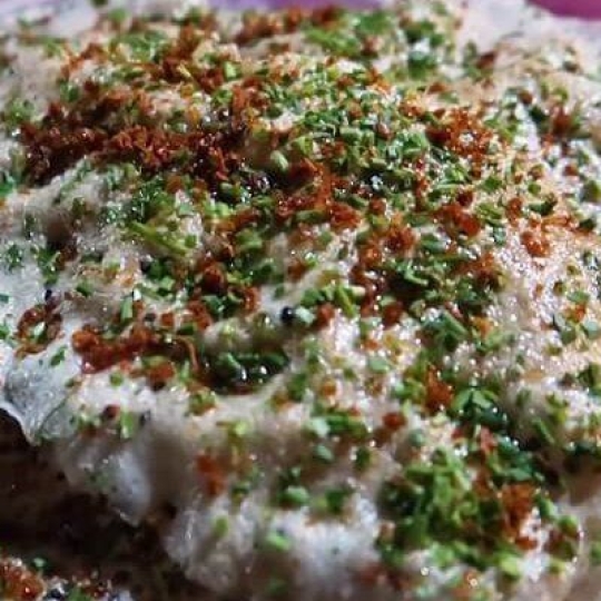 Bánh tráng mắm ruốc 